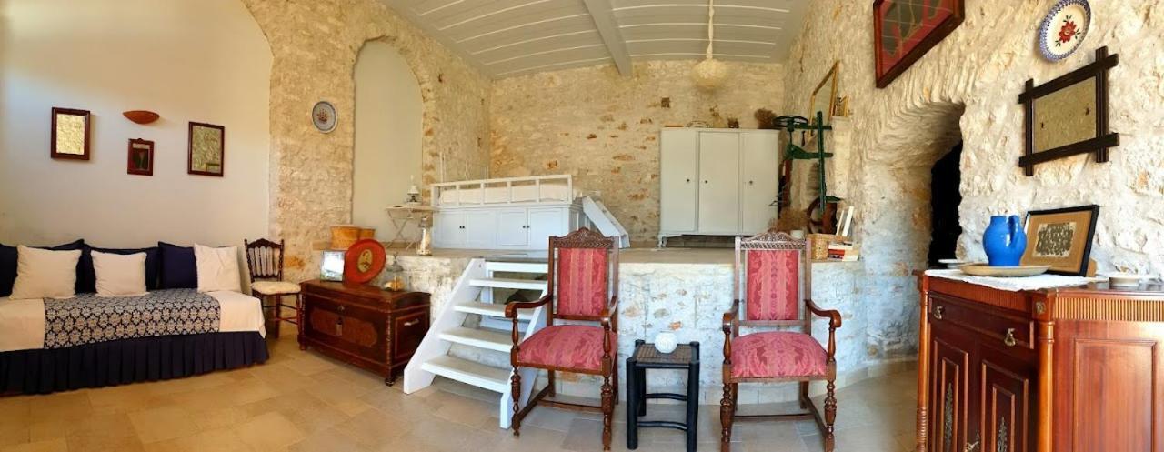 Traditional Seafront Apartment Symi Exterior foto