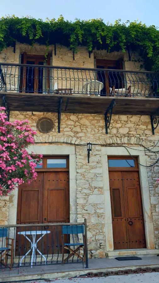Traditional Seafront Apartment Symi Exterior foto